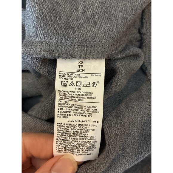 Old Navy Womens XS Gray Long Sleeve Graphic Sweatshirt Dance Quote Pullover - Picture 6 of 6